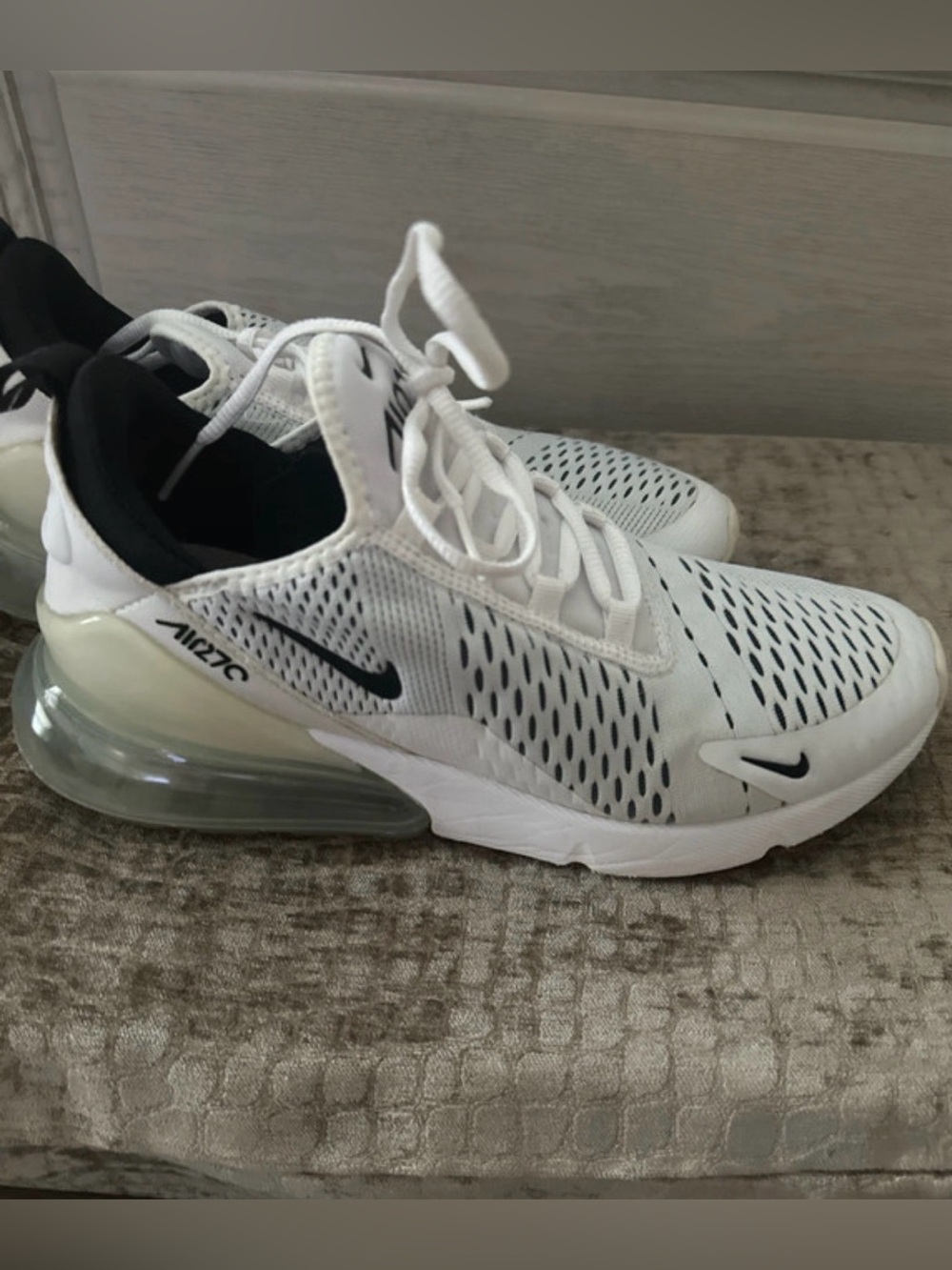 💖Women’s Nike Air 270 Sz10